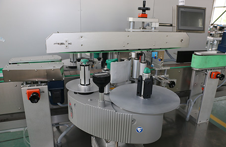 漱口水双面贴标机