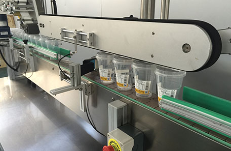 杯子平侧面贴标机