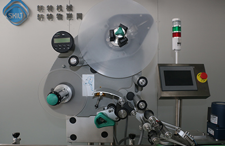 杯顶贴标机 杯顶贴标机