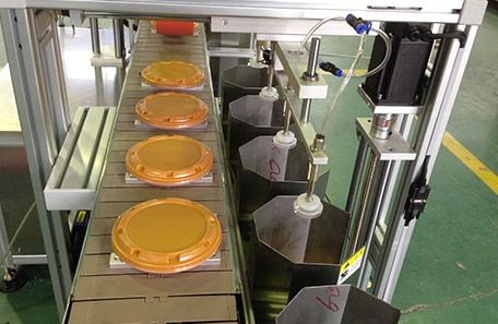 自动上料盖子贴标机