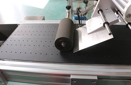 袋子分页贴标机 袋子分页贴标机