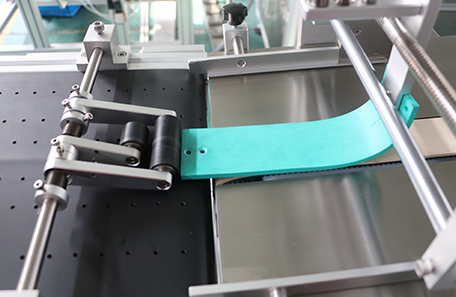 袋子分页贴标机 袋子分页贴标机