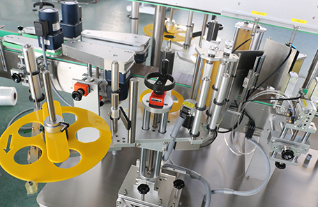 双面定点定位贴标机