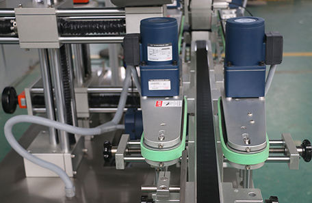 果脯盒上下面贴标机 果脯盒上下面贴标机