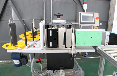 转角在线打印贴标机 转角在线打印贴标机