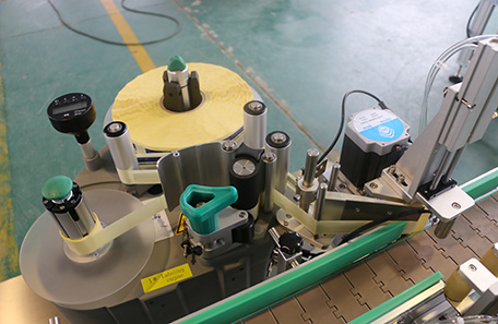 上下面兼侧面不干胶贴标机