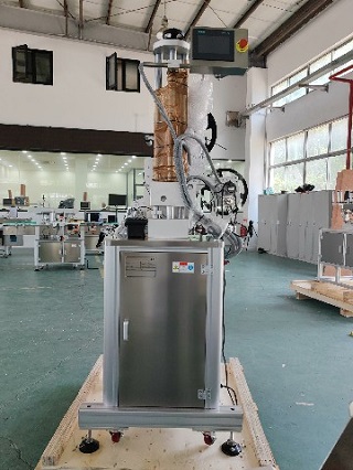 2025.6.18阿联酋简易平面不干胶贴标机