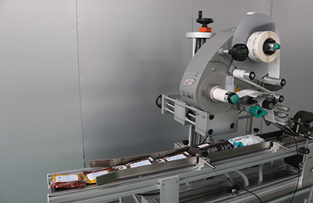 全自动贴标机设备 全自动贴标机设备